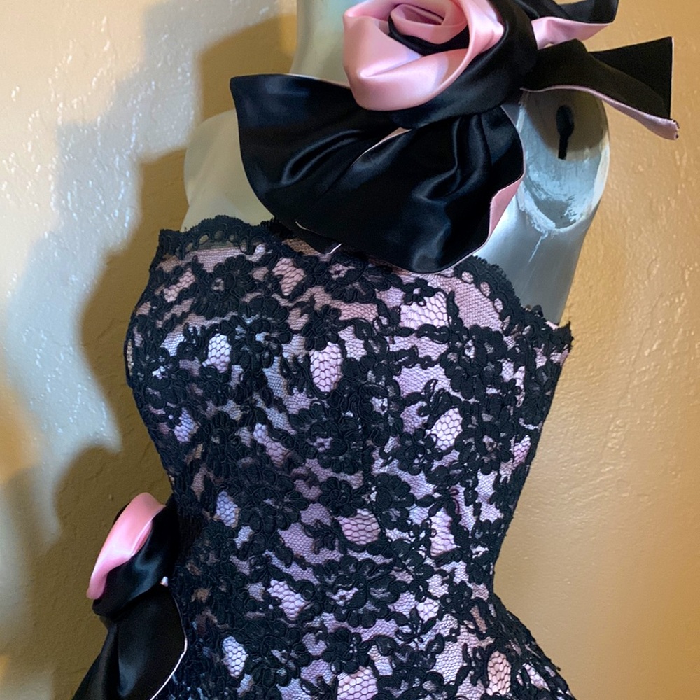 Vintage Carole Mignon Boutique Black Lace Mini Dress.  SZ 4 - Picture 6 of 8